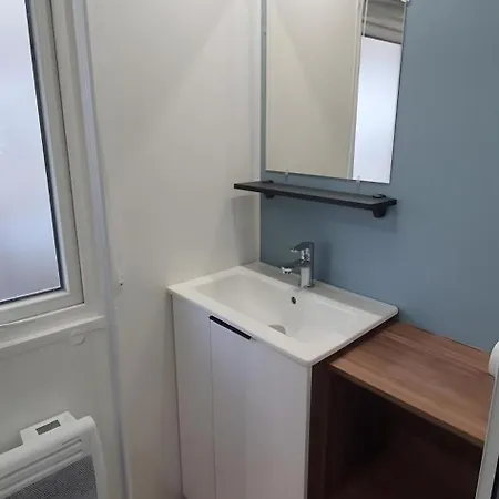 Mobile 789 Bois Dormant 营地 圣让-德蒙