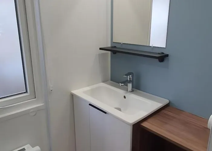 Mobile 789 Bois Dormant 营地 圣让-德蒙